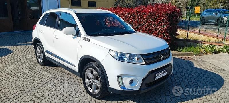 Usata Suzuki Vitara 120 CV (88 kW) 2016 Bianco SUV