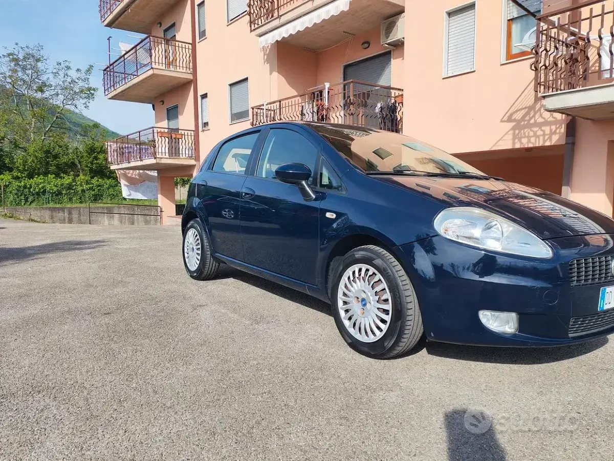 Usata Fiat Grande Punto 65 CV (47 kW) 2006 Utilitaria