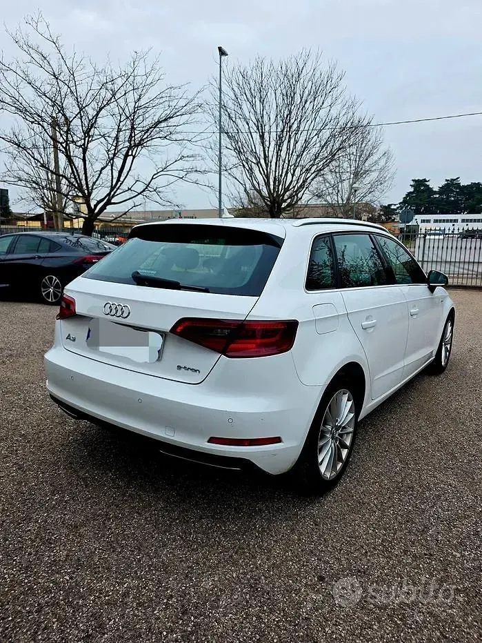 Usata Audi A3 Attraction 110 CV (80 kW) 2016 Bianco Berlina