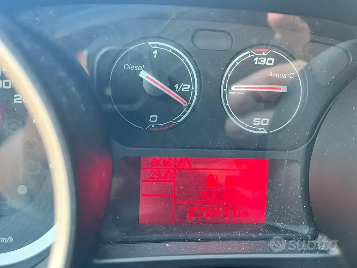 Usata Alfa Romeo Giulietta 140 CV (102 kW) 2011 Grigio Utilitaria