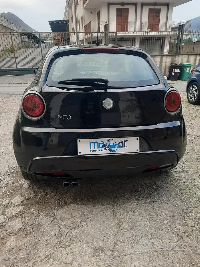 Usado Alfa Romeo MiTo Distinctive 155 CV (114 kW) 2009 Negro Utilitario