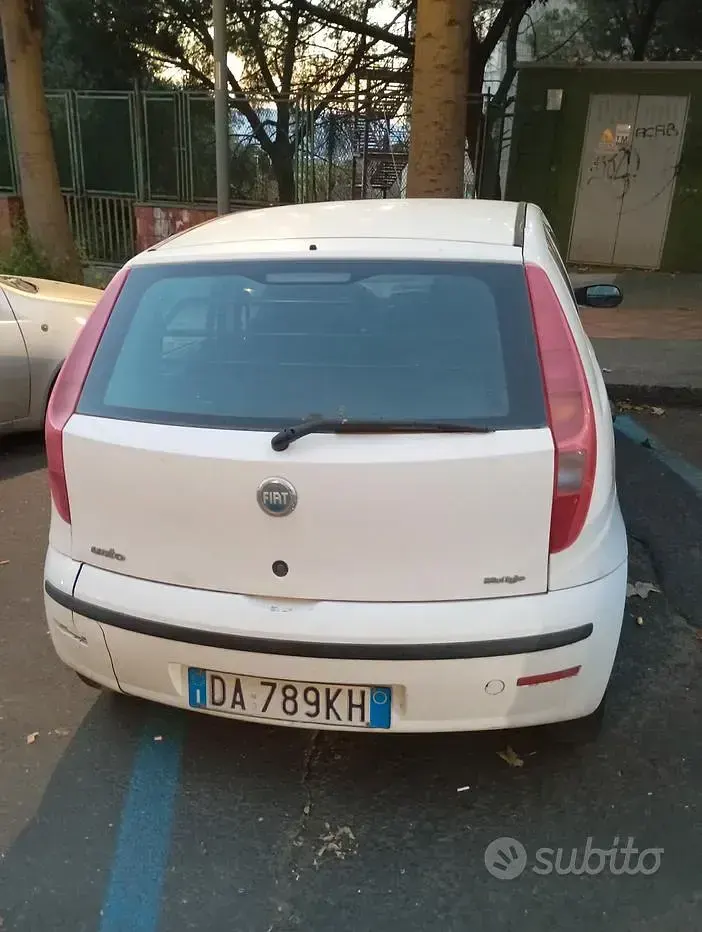Usata Fiat Punto 69 CV (50 kW) 2006 Bianco Utilitaria