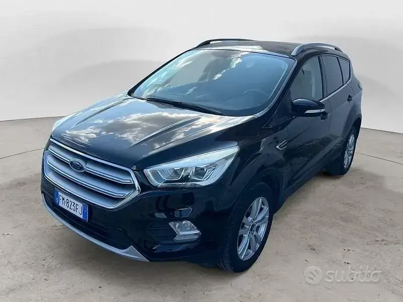 Usata Ford Kuga Business Edition 120 CV (88 kW) 2017 Nero SUV