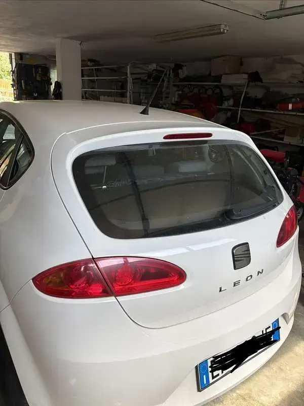 Usata Seat Leon Reference 90 CV (66 kW) 2009 Utilitaria