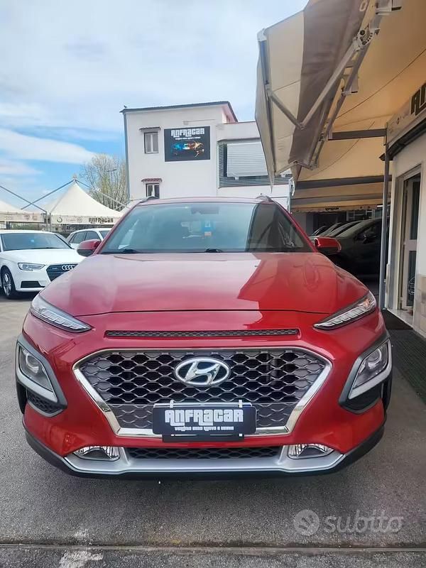 Usata Hyundai Kona 115 CV (84 kW) 2020 Rosso SUV