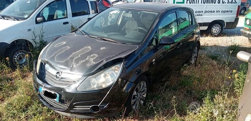 Occasion Opel Corsa 85 ch (62 kW) 2010 Noir Citadine