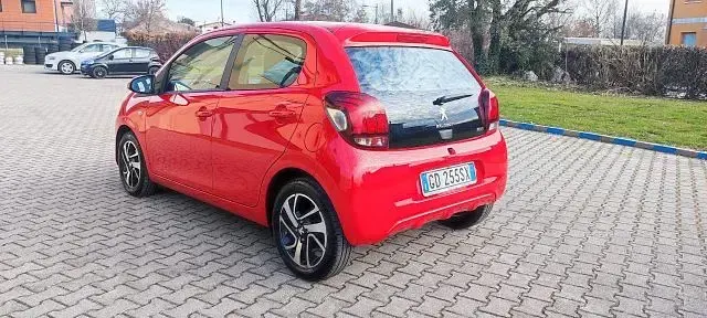 Begagnad Peugeot 108 Allure 82 HK (60 kW) 2020 Röd Halvkombi