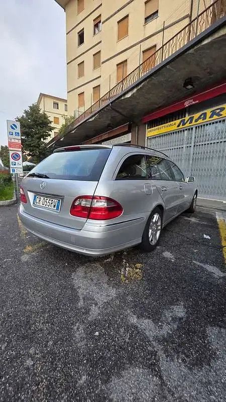 Usata Mercedes E280 Elegance 177 CV (130 kW) 2004 Station wagon