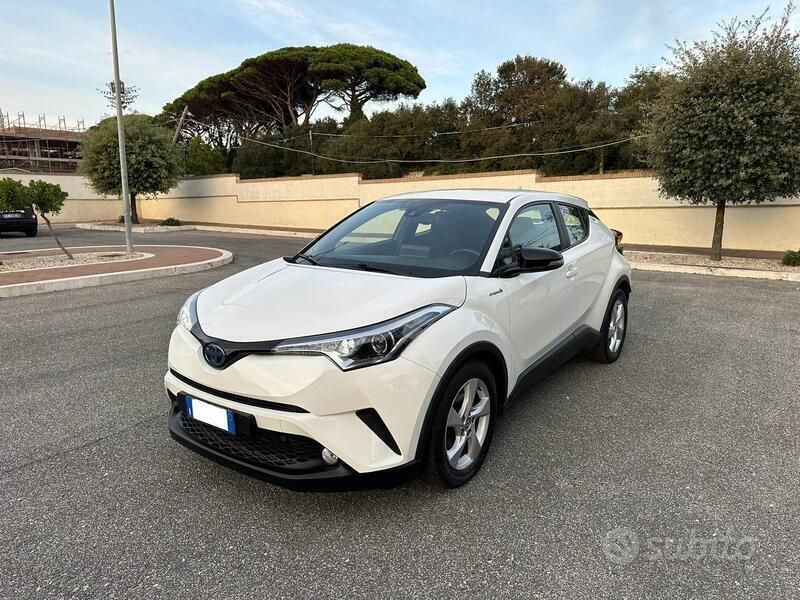 Usata Toyota C-HR Business Edition 98 CV (72 kW) 2019 Bianco SUV