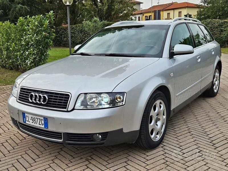 Grigio Usata 2004 Audi A4 Station wagon | 3990 € (Super prezzo) - Immagine 1/4