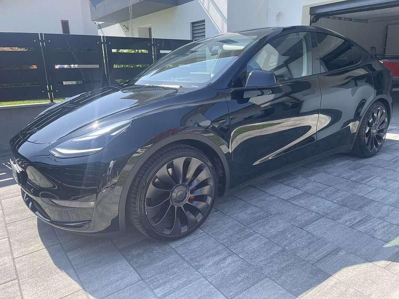 Usata Tesla Model Y Performance 185 kW (252 CV) 2023 SUV