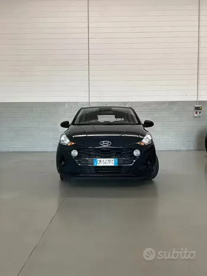 Brugt Hyundai i10 Advanced 67 HK (49 kW) 2022 Grå Hatchback