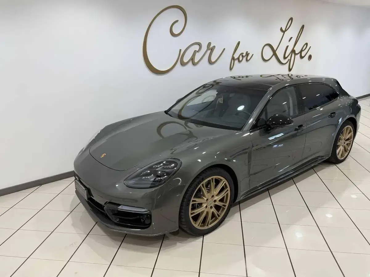 Usata Porsche Panamera 4S E-Hybrid Sport Turismo Sport Turismo 560 CV (411 kW) 2022 Verde Station wagon