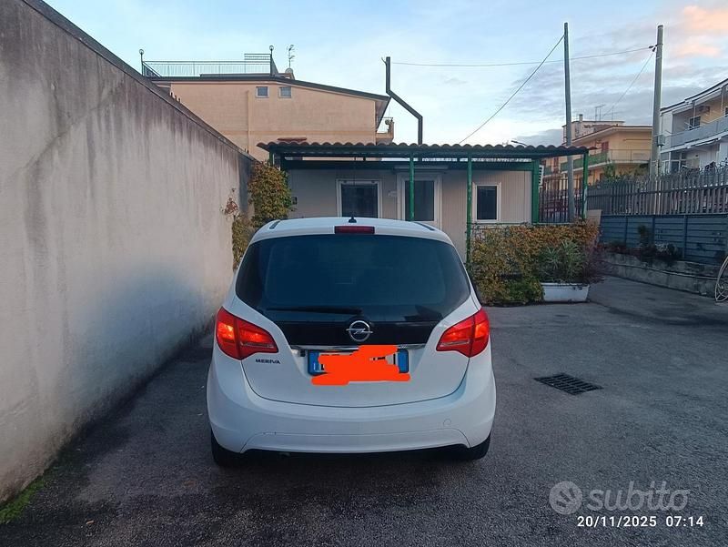 Usata 2015 Opel Meriva Monovolume | 5500 € (Ottimo prezzo) - Immagine 1/4