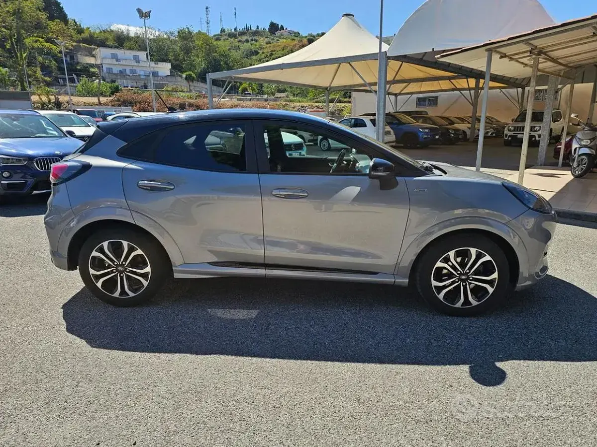 Usata Ford Puma ST-Line 125 CV (91 kW) 2020 Grigio SUV