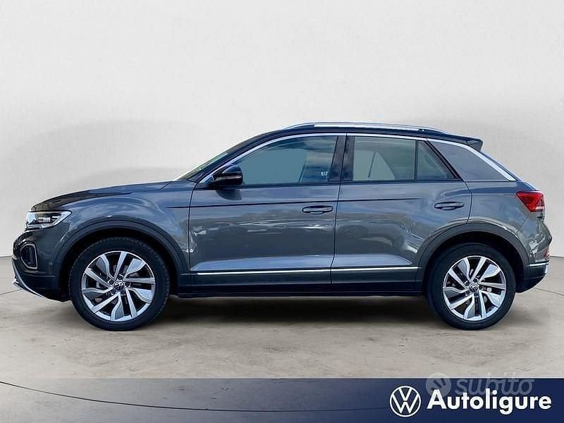 Usata VW T-Roc Style 110 CV (80 kW) 2022 Grigio SUV