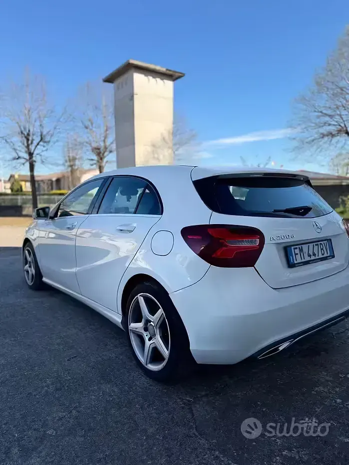 Usata Mercedes A200 Premium 136 CV (100 kW) 2017 Bianco Berlina