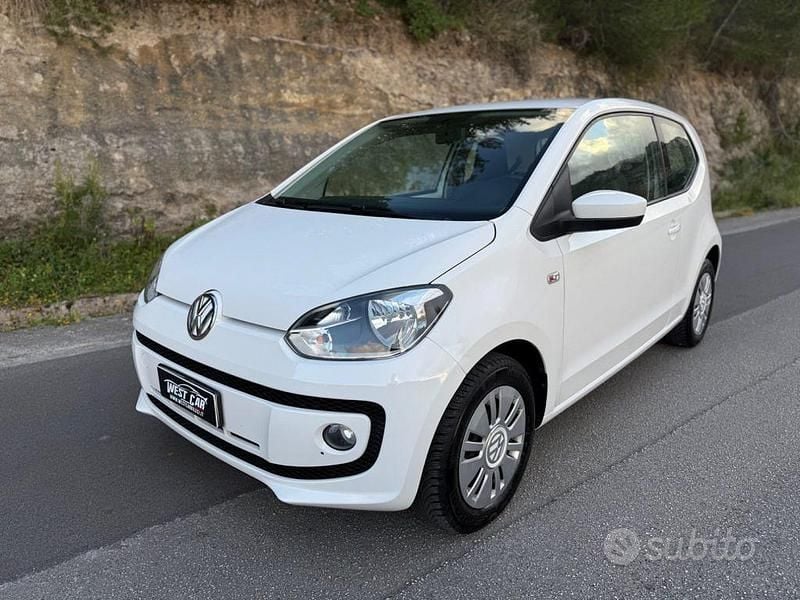Bianco Usata 2015 VW up! high up! Due volumi | 7900 € (Buon prezzo) - Immagine 1/4