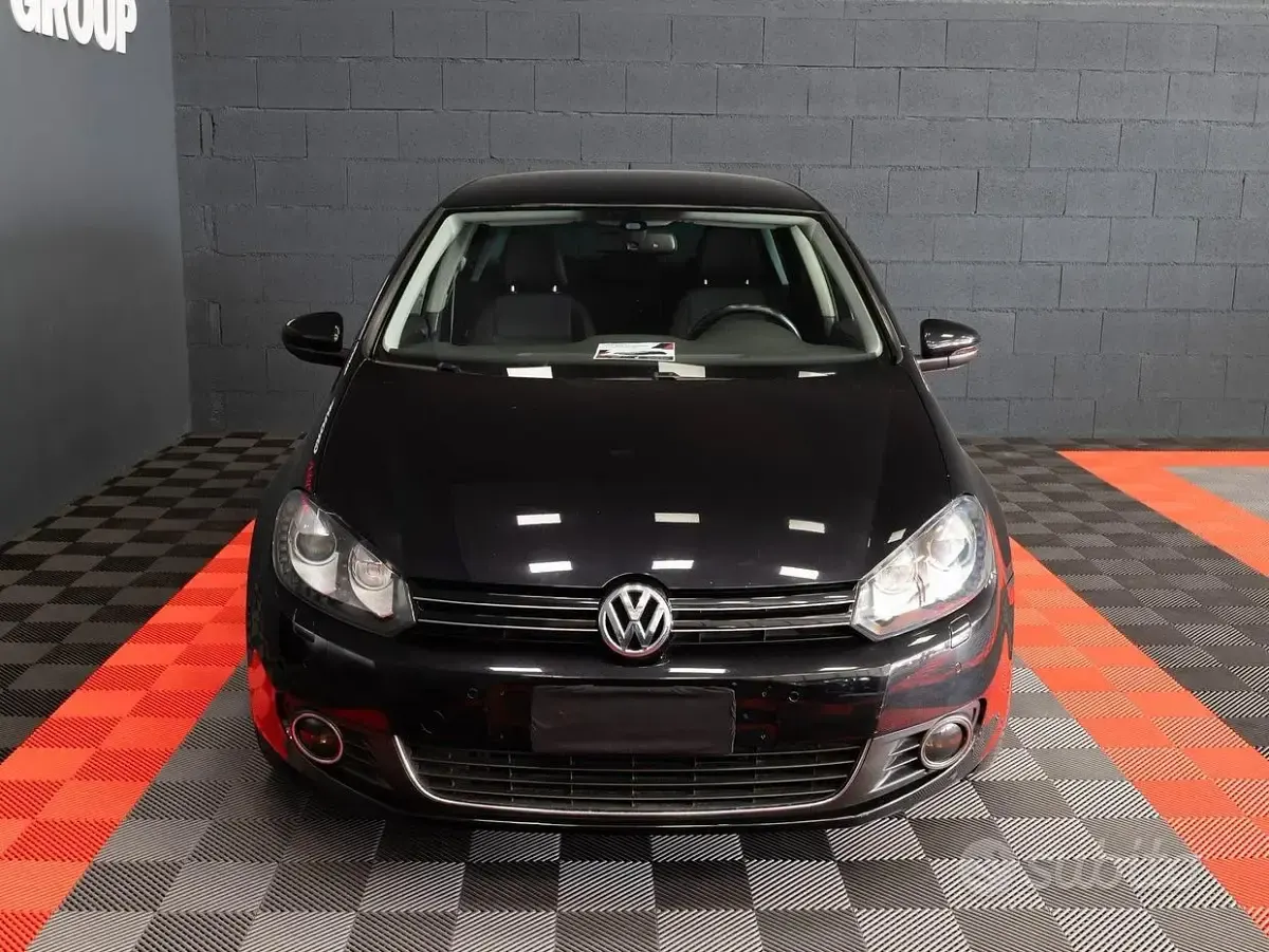 Usata VW Golf VII 140 CV (102 kW) 2012 Nero Utilitaria