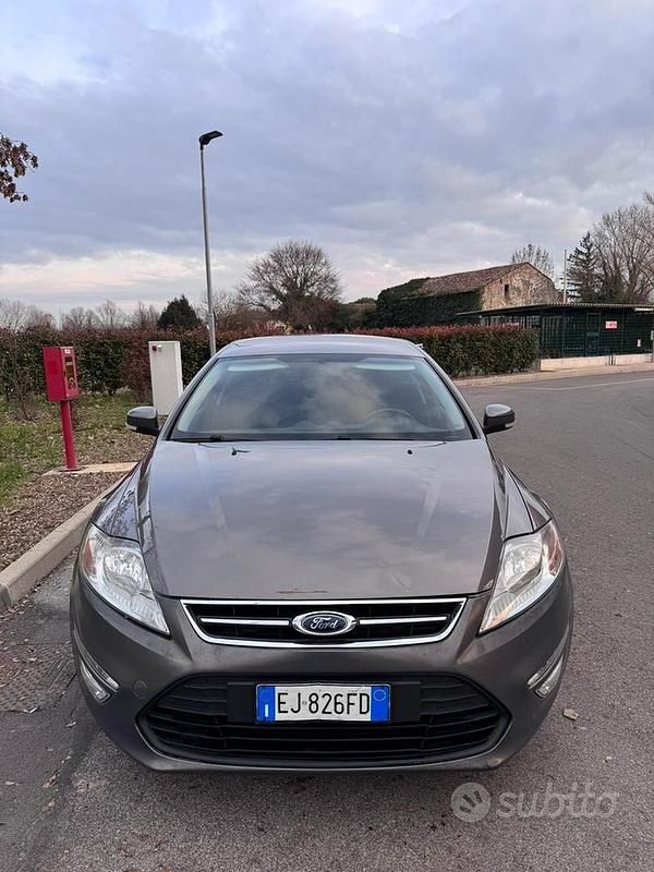 Usata Ford Mondeo 163 CV (119 kW) 2011 Grigio Station wagon