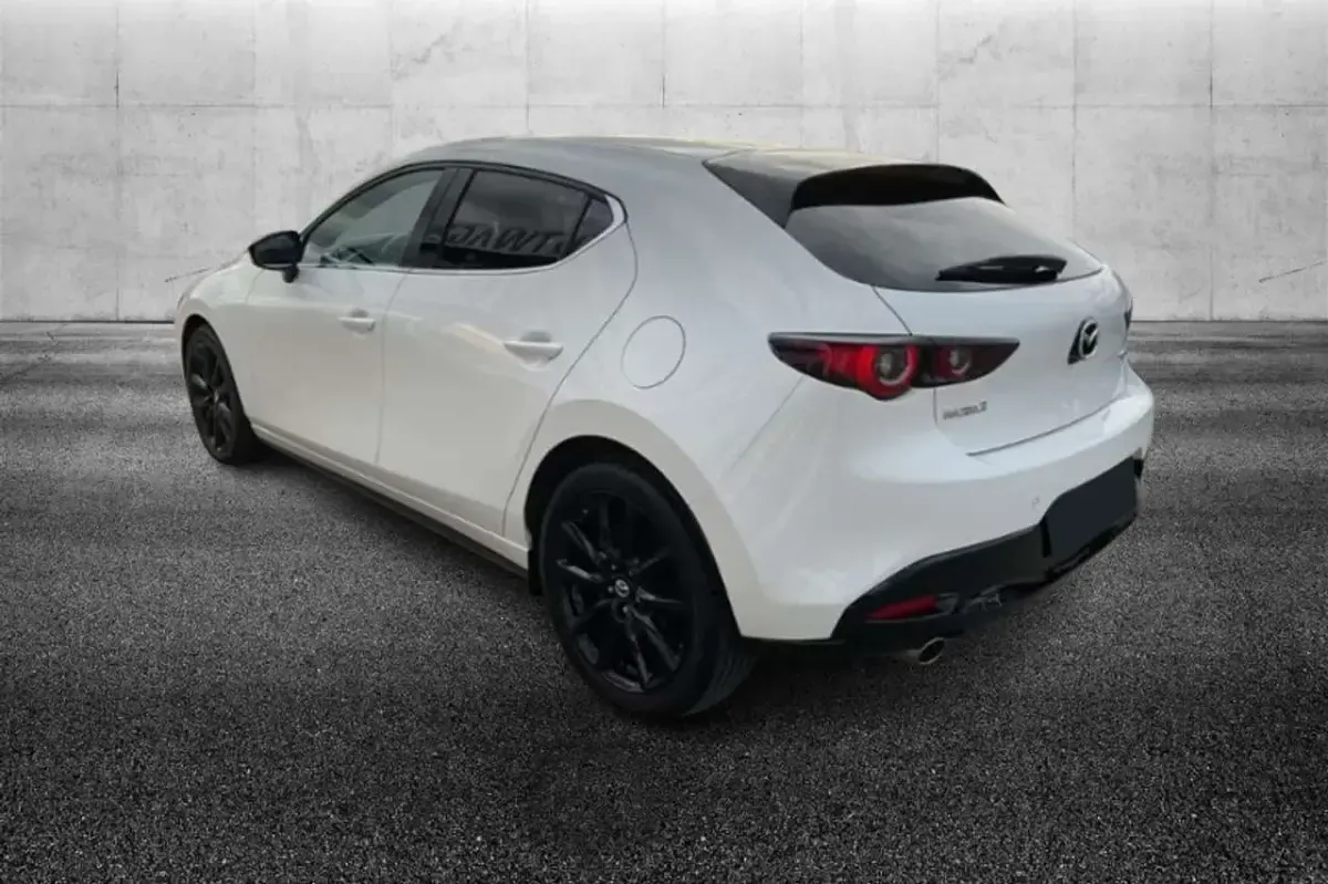 Usata Mazda 3 Homura-Line 122 CV (89 kW) 2023 Bianco Berlina