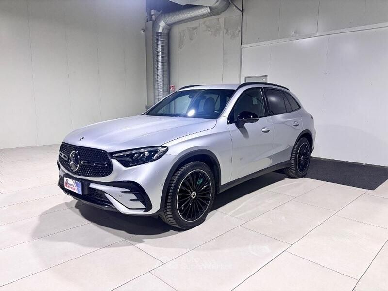 Usata Mercedes GLC220 AMG Line Premium Plus 197 CV (144 kW) 2023 Argento SUV