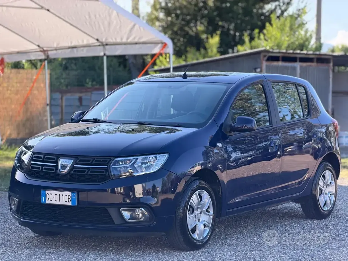Usata Dacia Sandero Comfort 73 CV (53 kW) 2020 Blu Berlina
