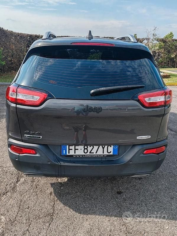 Usata Jeep Cherokee 185 CV (136 kW) 2016 Grigio SUV