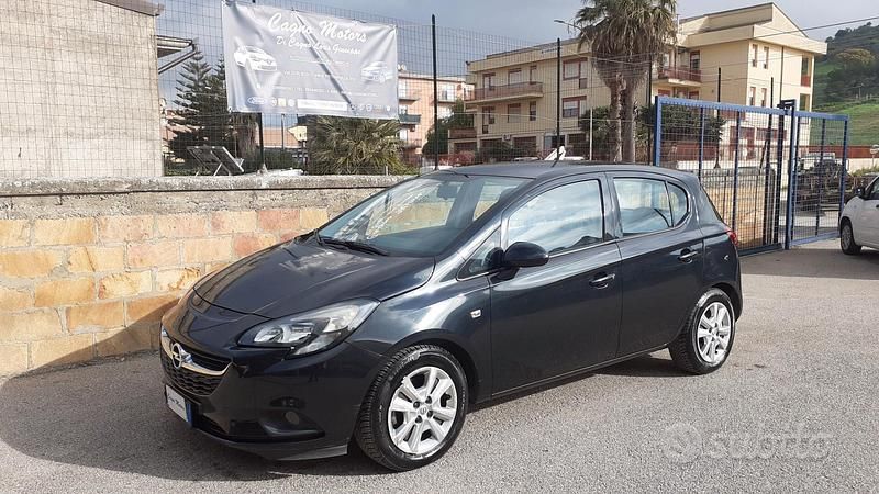 Usata Opel Corsa 74 CV (54 kW) 2016 Nero Berlina