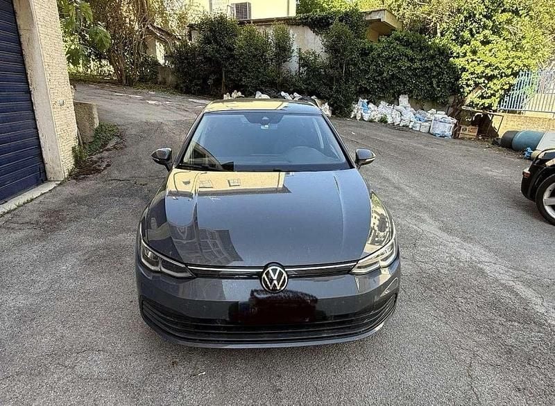 Usata VW Golf VIII Life 150 CV (110 kW) 2020 Berlina