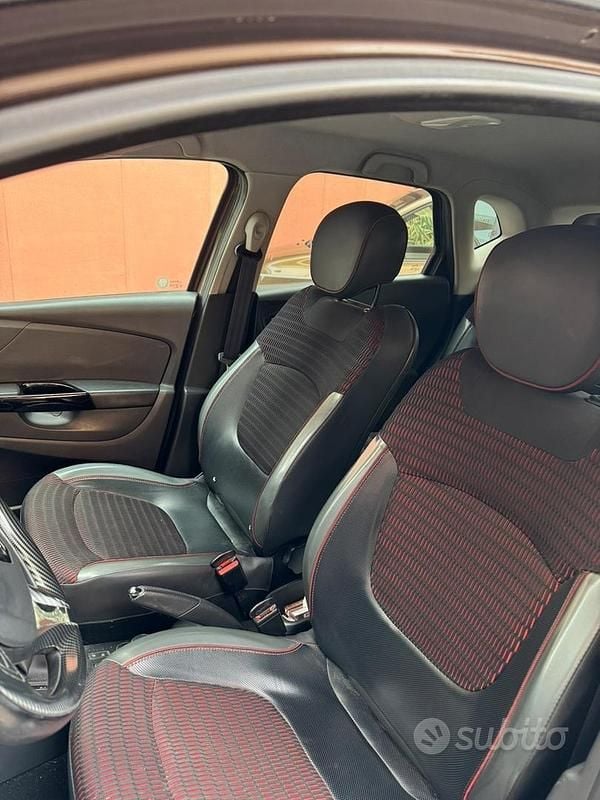 Usata Renault Captur 90 CV (66 kW) 2015 SUV