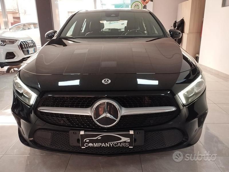 Usata Mercedes A180 115 CV (84 kW) 2020 Nero Berlina