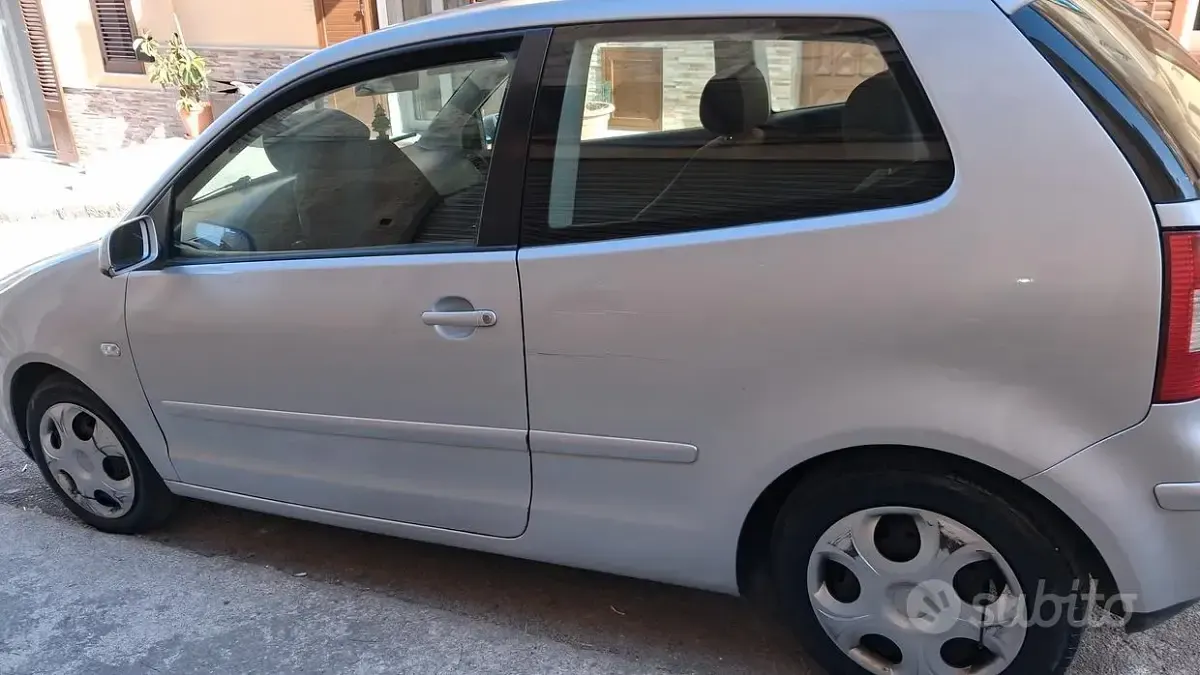 Usata VW Polo 75 CV (55 kW) 2004 Utilitaria