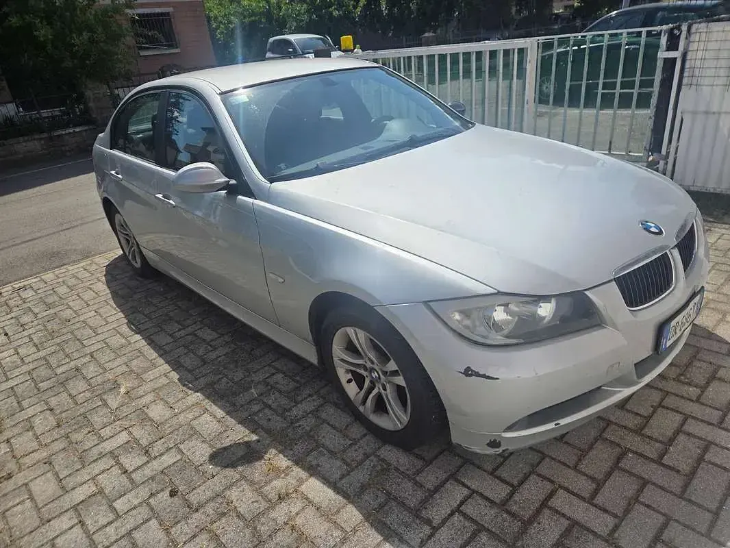 Usata BMW 320 177 CV (130 kW) 2008 Grigio Berlina
