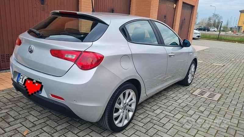 Usata Alfa Romeo Giulietta Business 120 CV (88 kW) 2017 Utilitaria