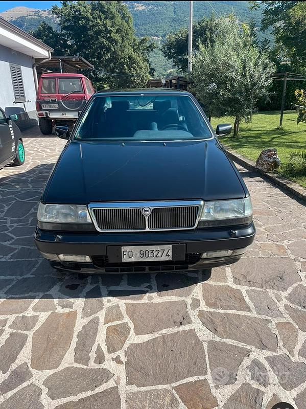 Usata Lancia Thema 118 CV (86 kW) 1994 Nero Berlina