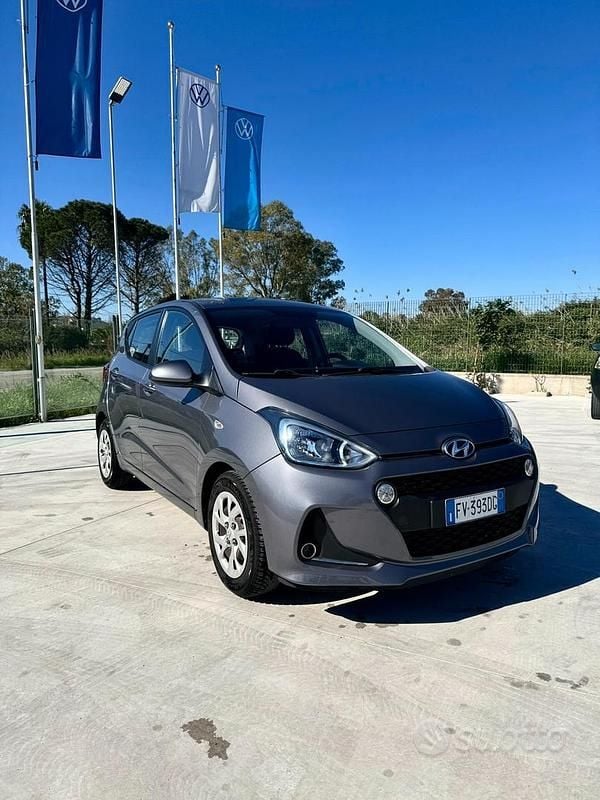 Usata Hyundai i10 69 CV (50 kW) 2019 Grigio Utilitaria