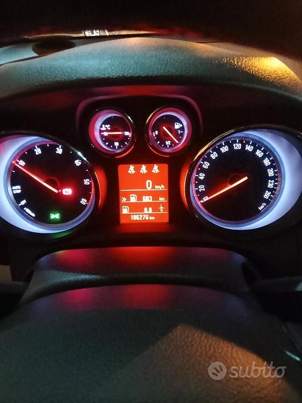 Usata Opel Mokka 131 CV (96 kW) 2014 Nero SUV