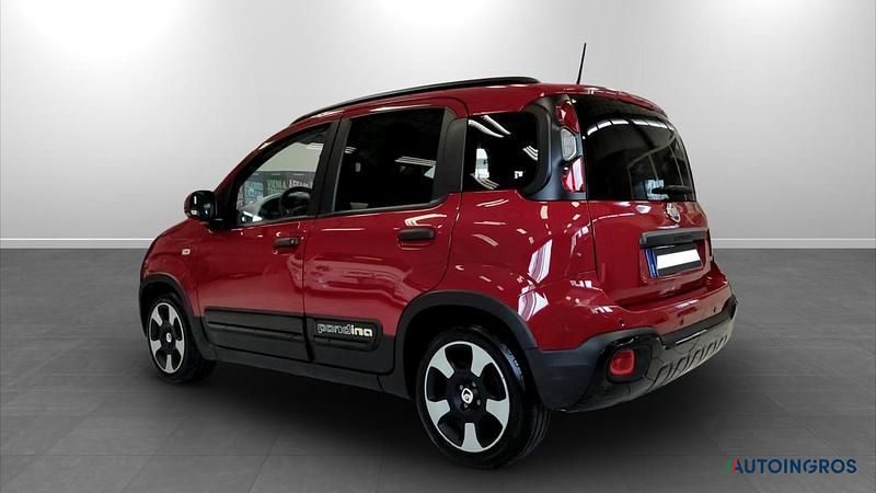 Usata Fiat Panda Cross Cross 69 CV (50 kW) 2025 Rosso Utilitaria