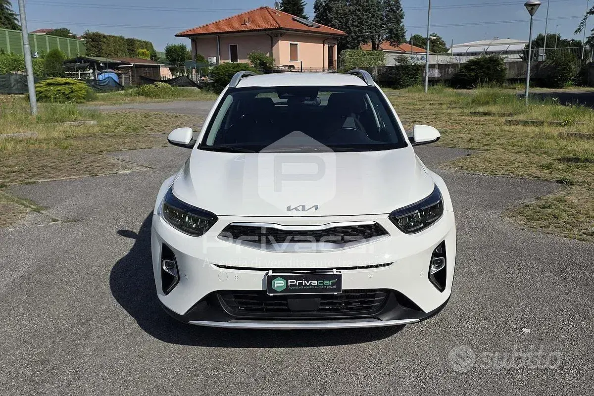 Occasion Kia Stonic Urban 100 ch (73 kW) 2023 Blanc SUV