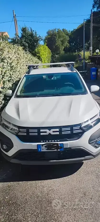 Usata Dacia Sandero Stepway 101 CV (74 kW) 2024 Bianco Berlina