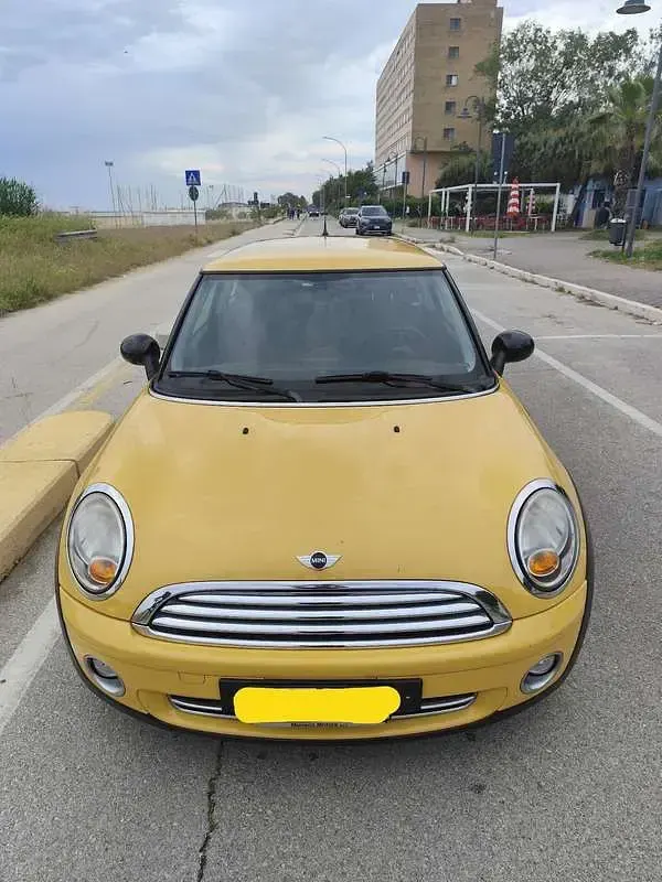 Usata Mini ONE 90 CV (66 kW) 2007 Utilitaria
