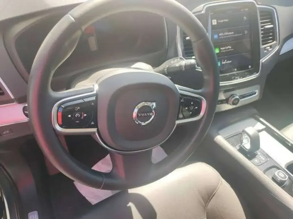 Usata Volvo XC90 Core 235 CV (172 kW) 2023 Thunder grey SUV