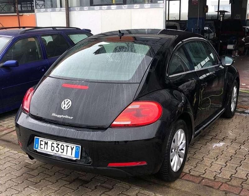 Usata VW Beetle Design 105 CV (77 kW) 2012 Utilitaria
