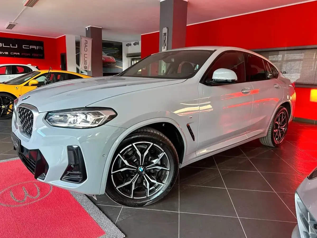 Usata BMW X4 M Sport 190 CV (139 kW) 2024 Grigio SUV