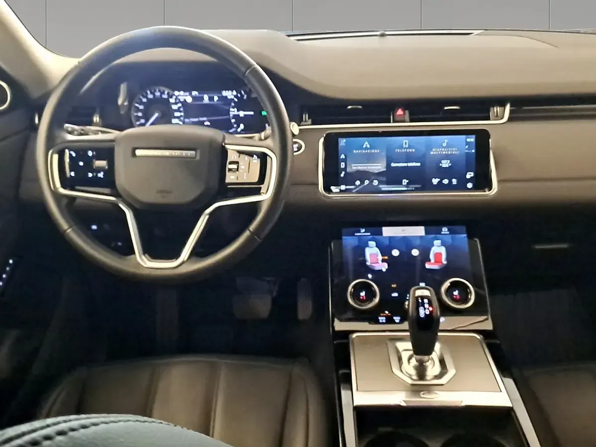 Usata Land Rover Range Rover evoque SE 163 CV (119 kW) 2023 Carpathian grey SUV