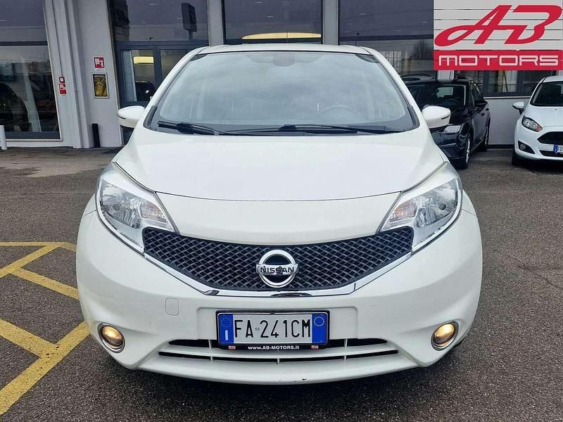 Usata Nissan Note S 98 CV (72 kW) 2015 Bianco Utilitaria