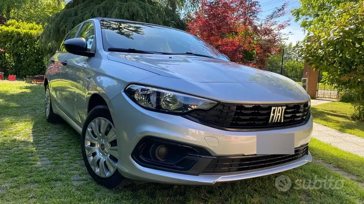 Usata Fiat Tipo 100 CV (73 kW) 2022 Grigio Station wagon