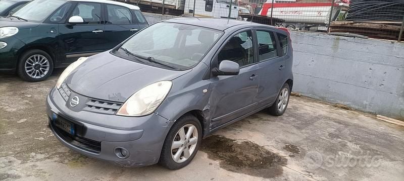 Usata Nissan Note 86 CV (63 kW) 2008 Grigio Utilitaria