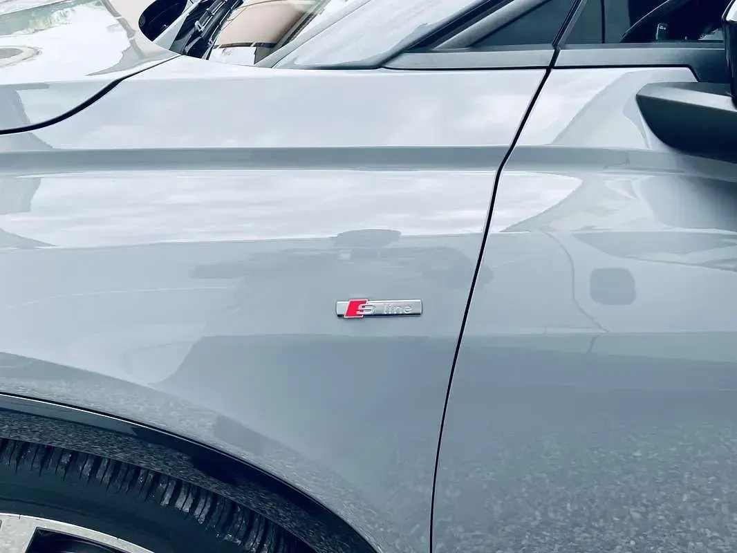 Usata Audi Q4 e-tron S-Line 69 kW (95 CV) 2022 Grigio SUV